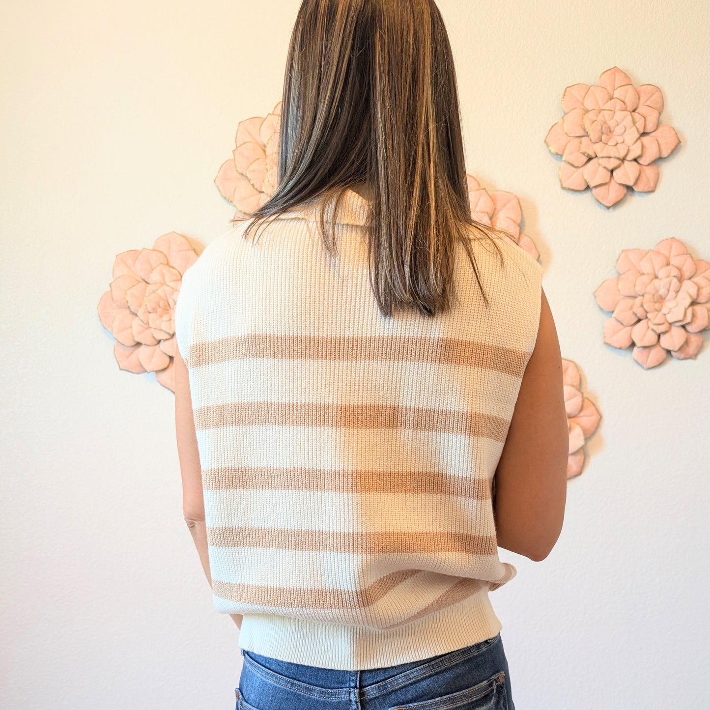 Taupe Striped sleeveless sweater with front zipper